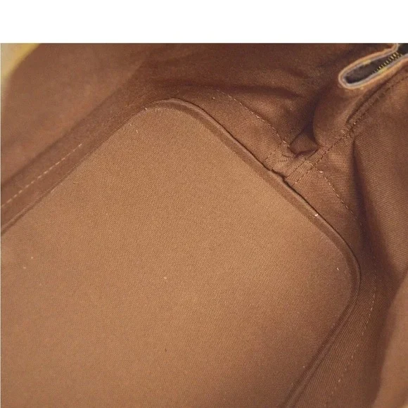 Louis Vuitton Handbag Alma PM - Picture 7 of 8